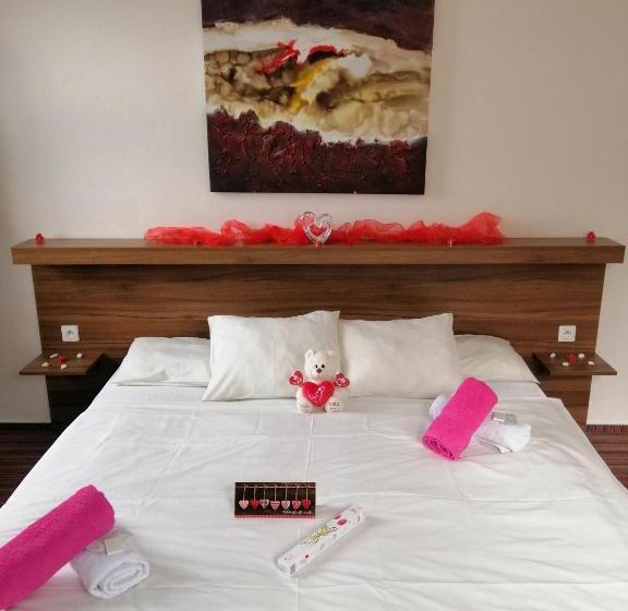 اتاق استاندارد, Restaurace A Penzion Zděná Bouda