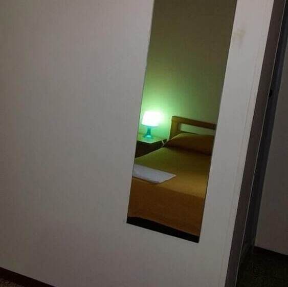 اتاق استاندارد سه نفره, Atrium Rooms