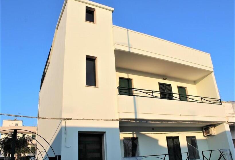 اتاق استاندارد, Depandance Petraroli