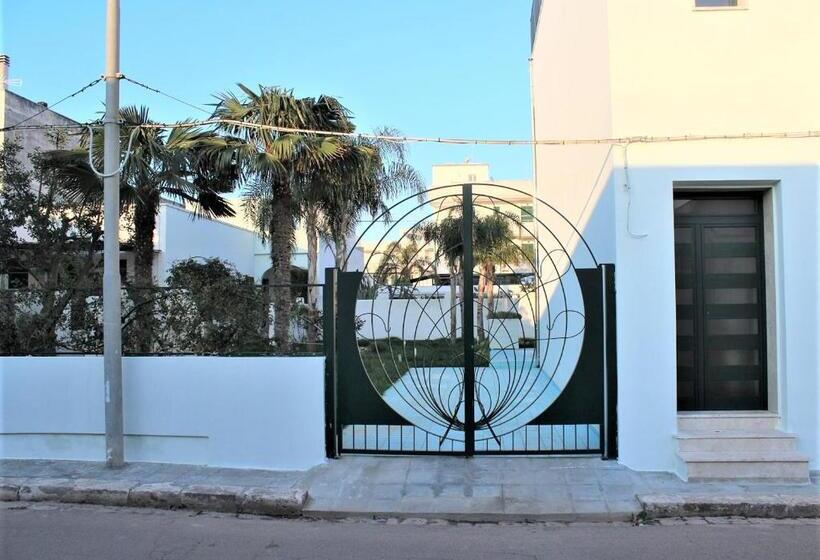 اتاق استاندارد, Depandance Petraroli