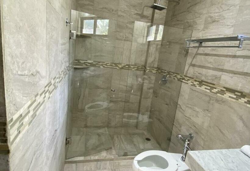 스탠다드 룸 킹사이즈 침대, Cuxos Hotel Beachfront