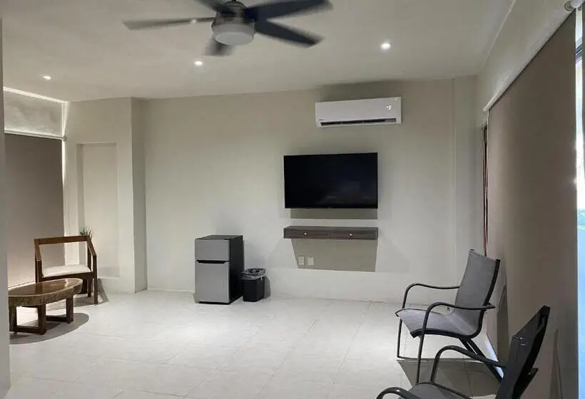 اتاق استاندارد با تخت بزرگ, Cuxos Hotel Beachfront