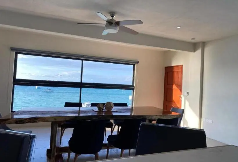 آپارتمان 1 خوابه با چشم‌انداز دریا, Cuxos Hotel Beachfront