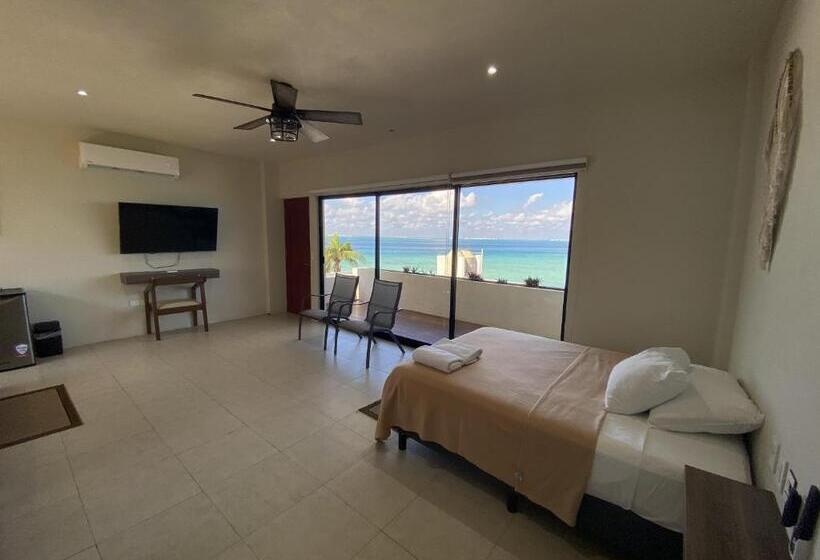 غرفة قياسية رباعية مطلة على البحر, Cuxos Hotel Beachfront