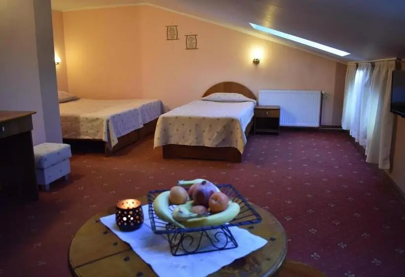 スタンダードトリプルルーム, Family Hotel Bashtina Kashta