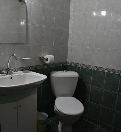 スイート, Family Hotel Bashtina Kashta