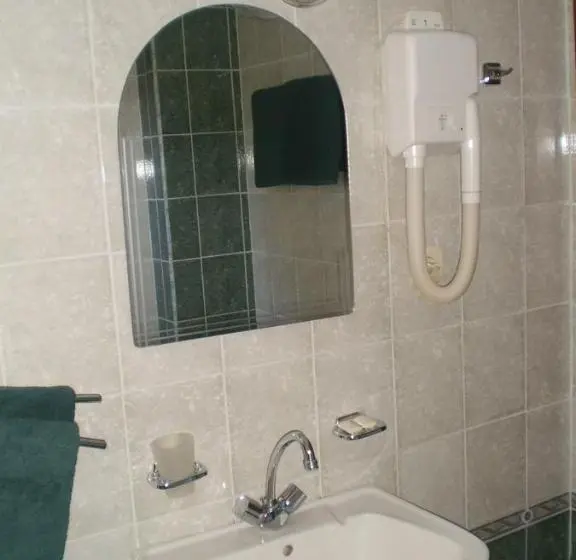 スイート, Family Hotel Bashtina Kashta