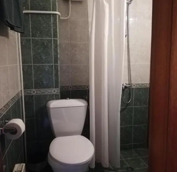 コンフォートルーム, Family Hotel Bashtina Kashta