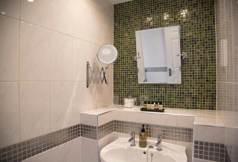 Люкс Повышенной Комфортности, Carlton Court