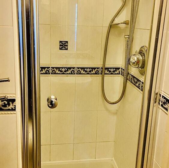 스탠다드 룸, Dial House