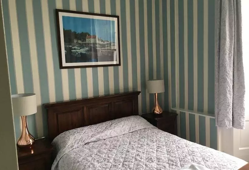 シングルデラックスルーム, Oswald House
