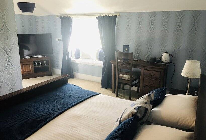 Номер Deluxe, Oswald House