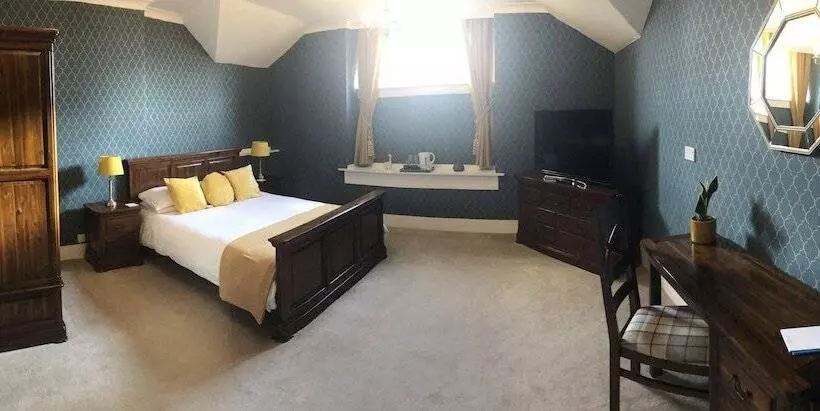 スタンダードルーム, Oswald House