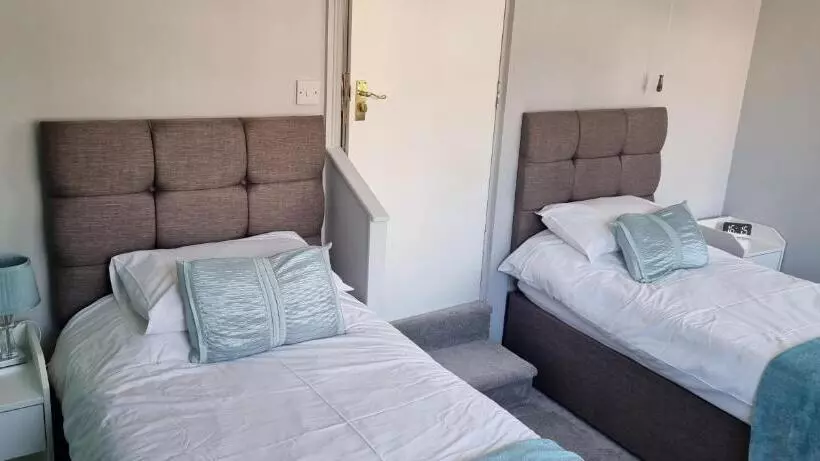 Quarto standard, Rowcroft Lodge