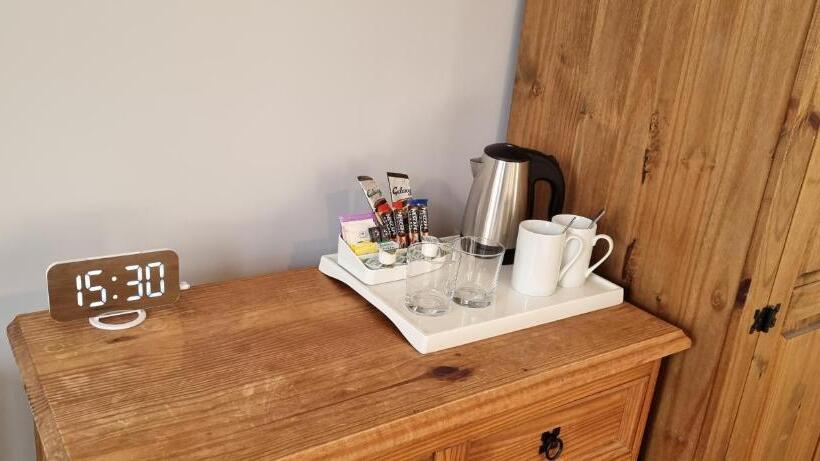 חדר סטנדרט עם מיטת קינג, Rowcroft Lodge