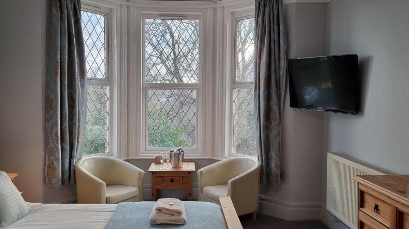 חדר סטנדרט עם מיטת קינג, Rowcroft Lodge