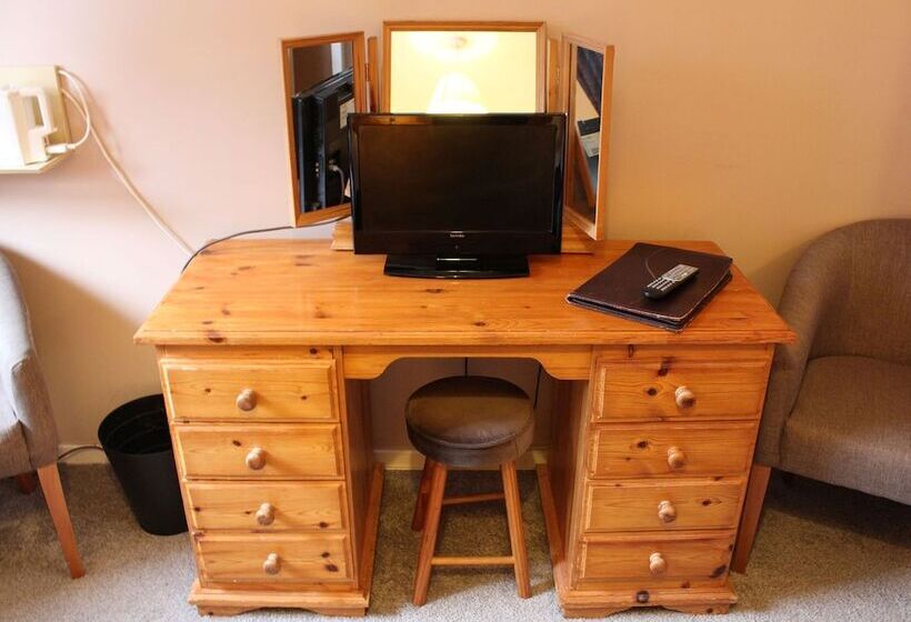 Номер Стандарт, Smithton