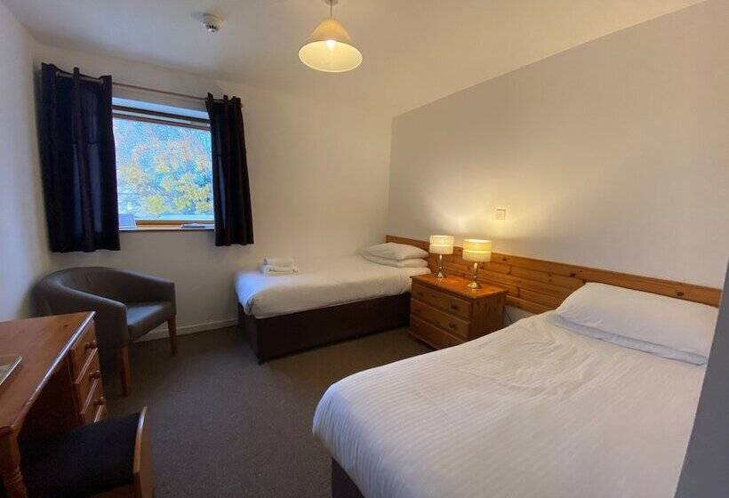 Номер Стандарт, Smithton