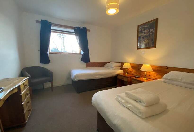 Номер Стандарт, Smithton