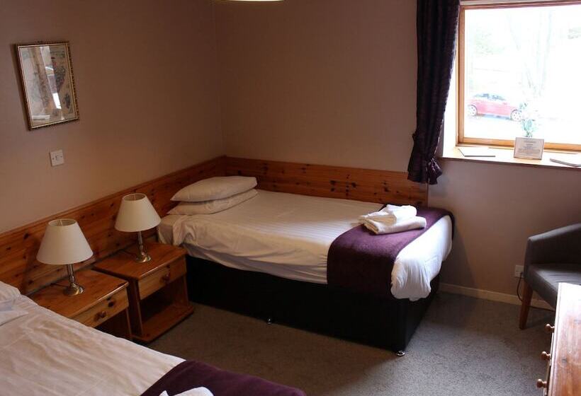 Номер Стандарт, Smithton