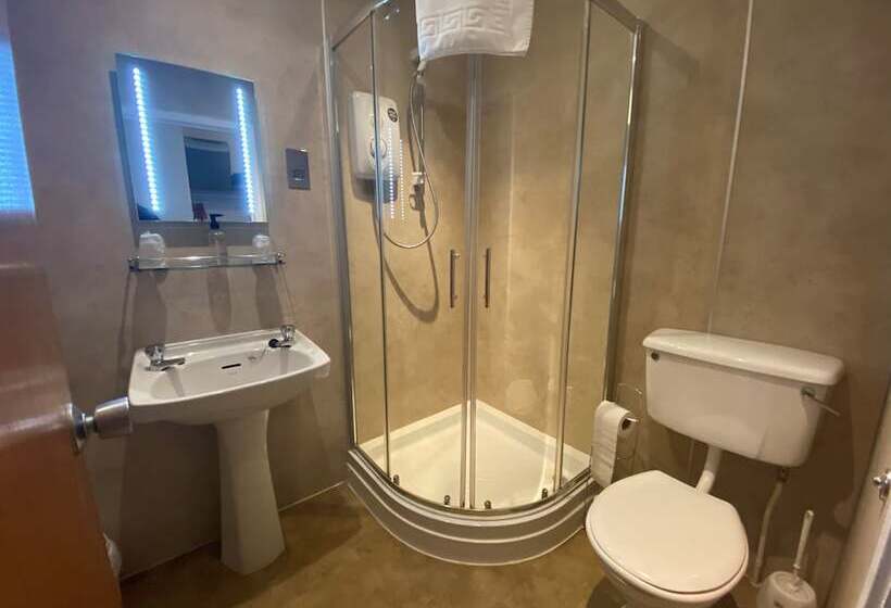 Номер Стандарт, Smithton