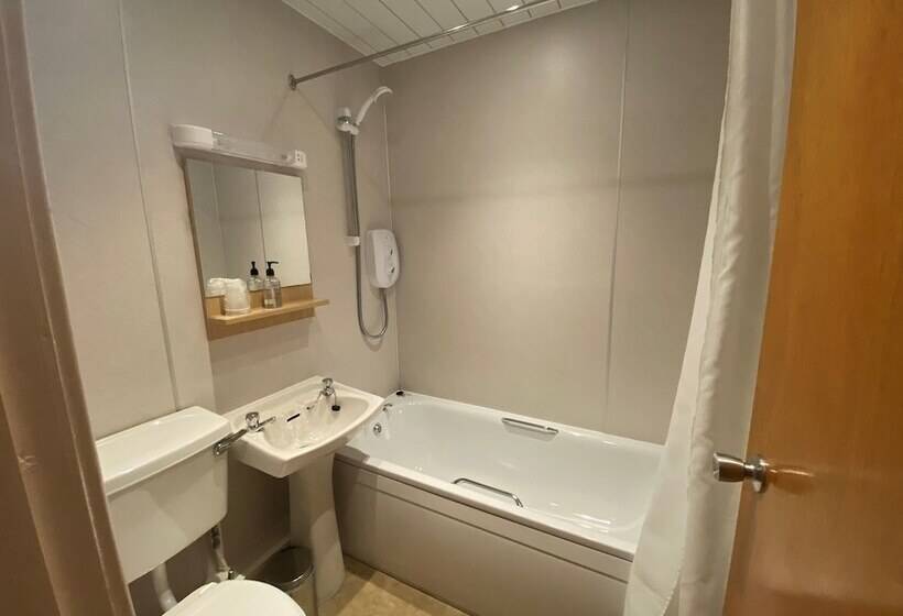 Номер Стандарт, Smithton