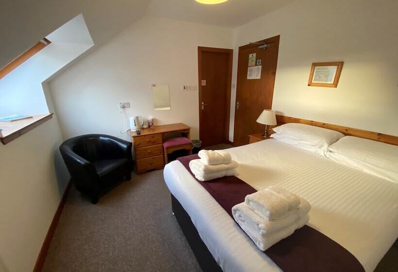 Номер Стандарт, Smithton