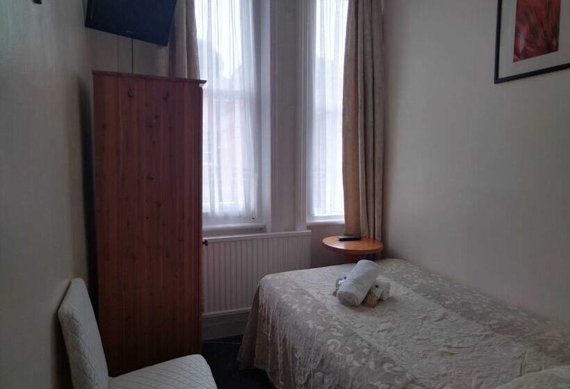 标准单人间, St Simeon