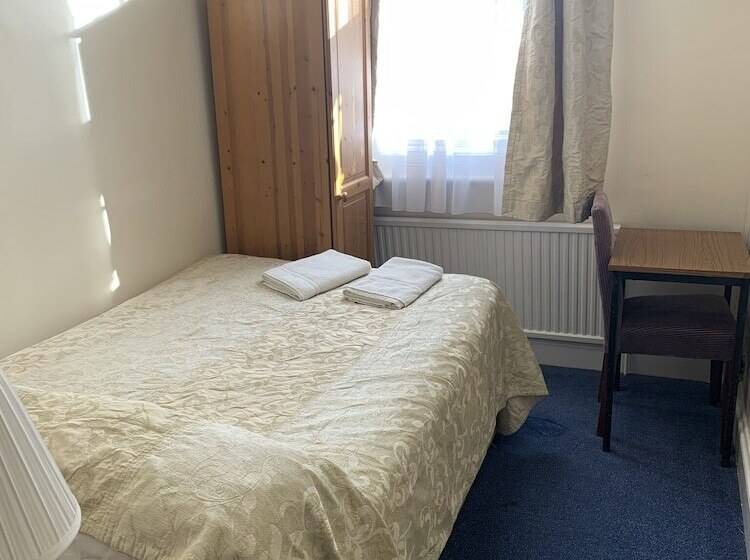 标准间, St Simeon