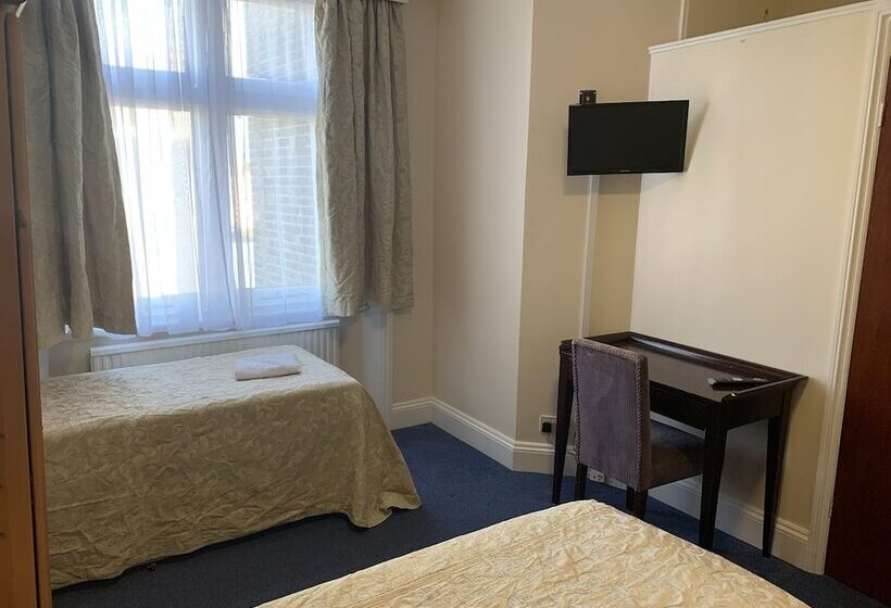 四人标准间, St Simeon