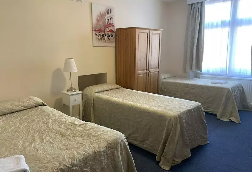 スタンダード４人部屋, St Simeon