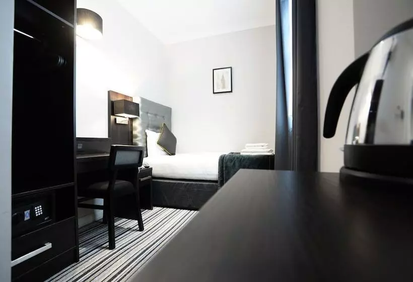 اتاق استاندارد سه نفره, The 29 London