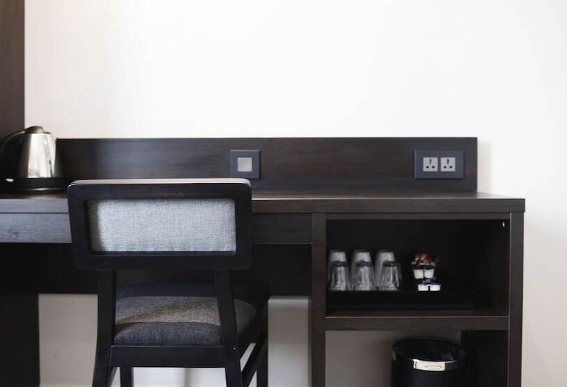 标准间, The 29 London