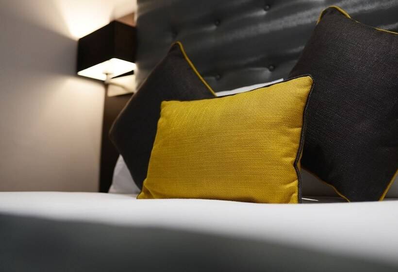 标准三人间, The 29 London