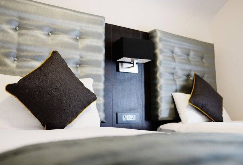 标准三人间, The 29 London