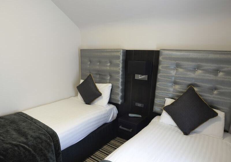 标准三人间, The 29 London