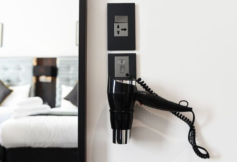 四人标准间, The 29 London