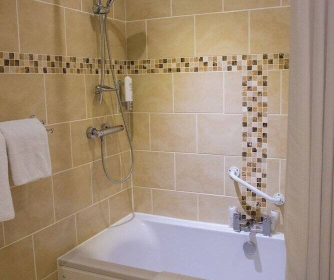 Семейный Номер, The Belfray Country Inn