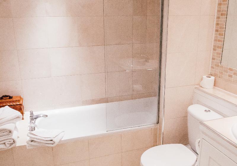 Deluxe Room, Twenty Nevern Square