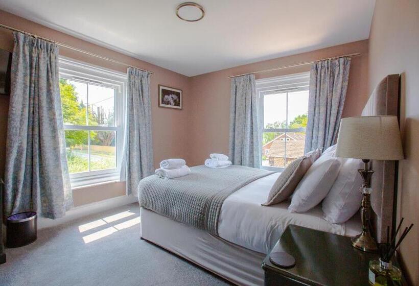 Номер Стандарт, Woodfalls Inn