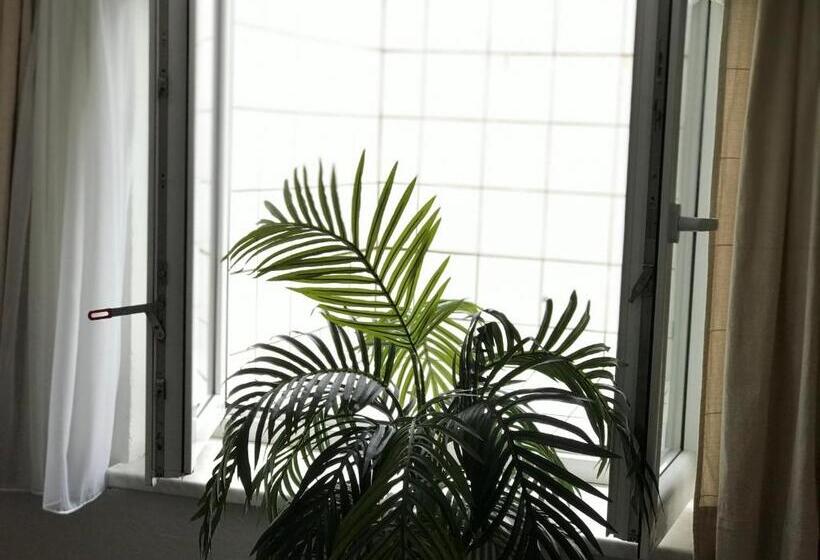 غرفة إقتصادية, Pension Crhan