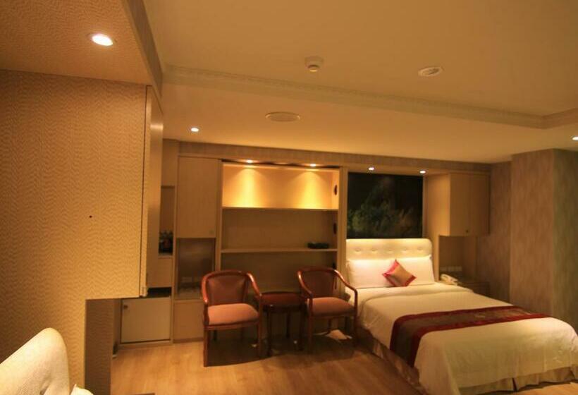 اتاق استاندارد چهار تخته, Wonderful Hall