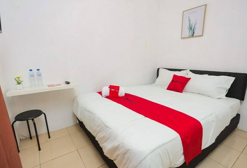 غرفة قياسية, Reddoorz Near Plaza Araya Malang