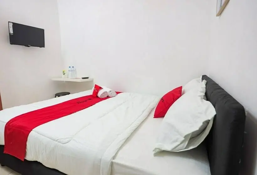 اتاق استاندارد, Reddoorz Near Plaza Araya 2