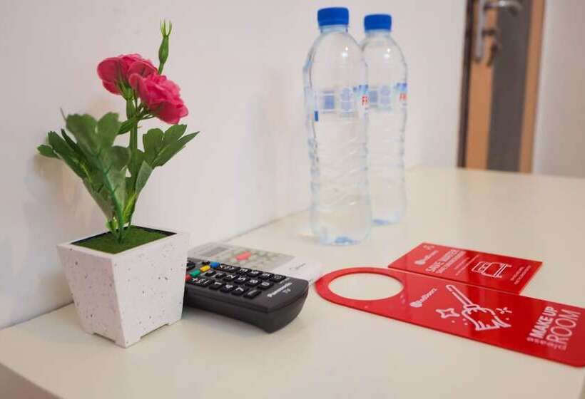 Номер Стандарт, Reddoorz Near Plaza Araya Malang