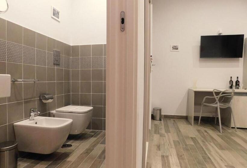 اتاق سوپریور با تخت بزرگ, Scaramantico Rooms