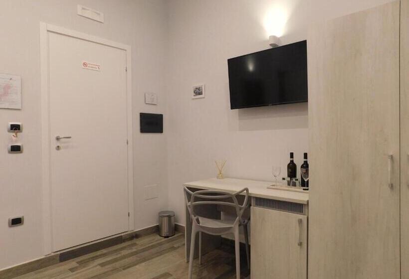 اتاق سوپریور با تخت بزرگ, Scaramantico Rooms