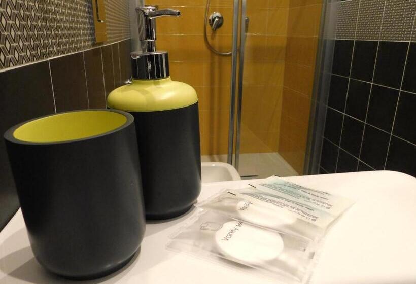اتاق لوکس با تخت بزرگ, Scaramantico Rooms
