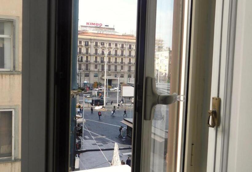 اتاق لوکس با تخت بزرگ, Scaramantico Rooms