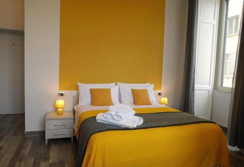 اتاق لوکس با تخت بزرگ, Scaramantico Rooms